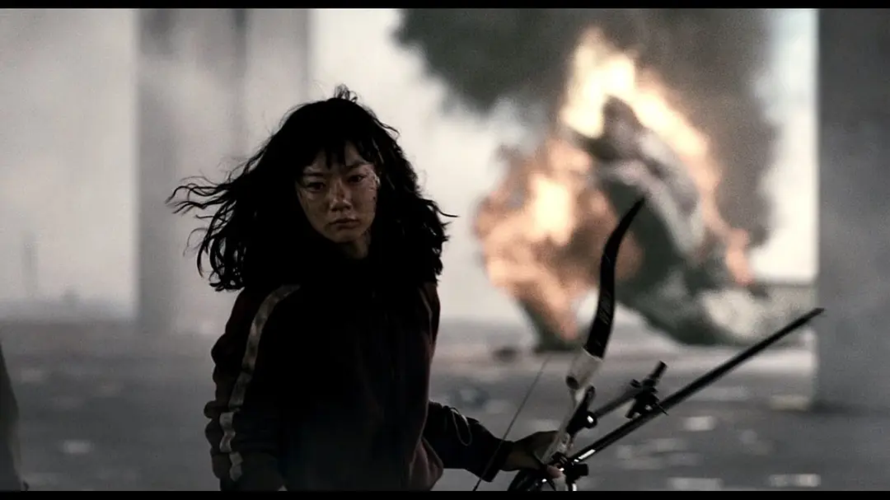 元彪经典电影《神偷燕子李三》,一个飞檐走壁的武打精彩分享。+