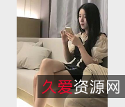 《小宝的绝版全视频资源分集10：惊叹演技、心动颜值、叹为观止的直播》