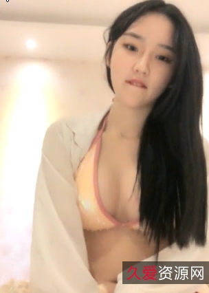 《笔芯妹妹：一字马舞蹈动作跳舞，疯狂狂欢，让你心跳加速！》