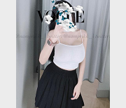 Onlyfans网红npxvip：社保姬的大罩杯美貌，原装货木瓜色短裙，让人看了心跳加速！