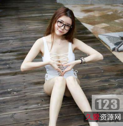 小秋秋精选肉感激凸体质颜值玉兔小翘臀大长腿ComicBody高端大气上档次九妖男朋友酒吧自拍Olive绝唱作品集