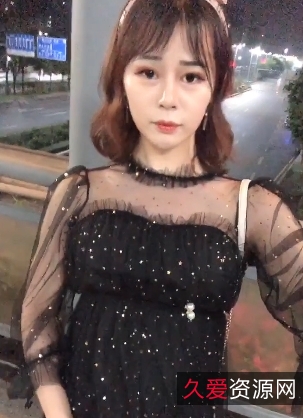 《张思妮的火爆虎牙宅男圈：柔和清纯的模样，火爆有尺度合集》