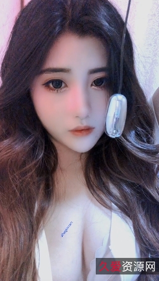 抖音风尚女神金鑫蔓笙私人订制合集：温碧霞雪白前车大灯技术打赏土豪高定内容社保1.98G