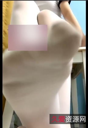 恶魔寸止的黑色脚趾印脏臭白丝上下合集，精彩舞蹈片段等你来欣赏！