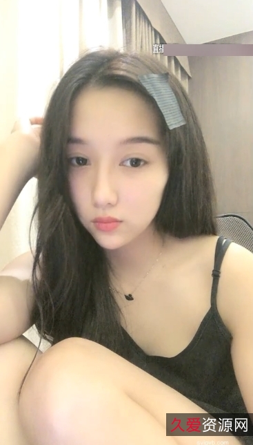 斗鱼热门美女主播星luck：独特瓜子脸、经典美人脸、大眼睛、完美身材，精彩视频，热血情歌，活力无限！