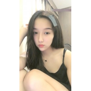 斗鱼热门美女主播星luck：独特瓜子脸、经典美人脸、大眼睛、完美身材，精彩视频，热血情歌，活力无限！