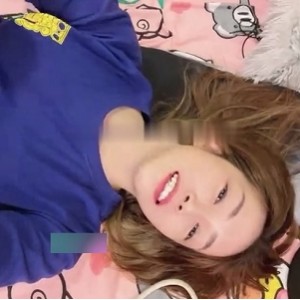 美女生活乱来私拍：打粑粑+放飞自我+足艺，NV+1.35G，百度盘