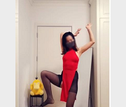 性感女神诗宝重出江湖！抖音果舞黑丝浮力，赶紧收藏！