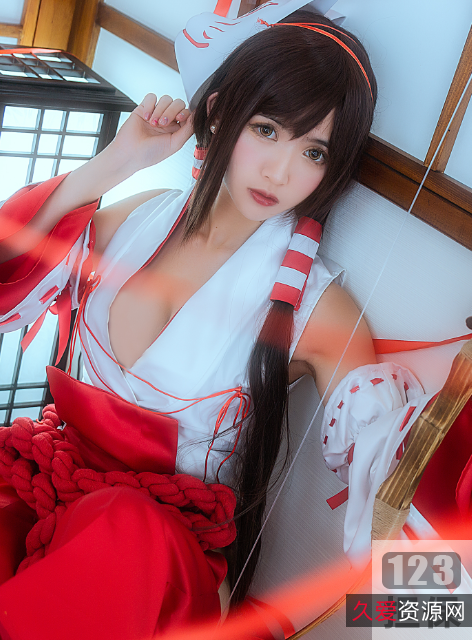 高清COS魔镜Mirror：239P1.9G火爆游戏角色COS套图