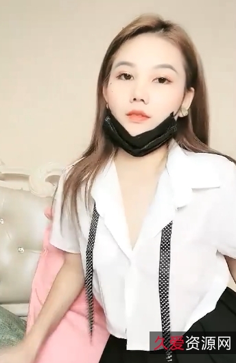 虎牙美少女啵啵奶茶经典4集资源：聪明诱惑、JK服装韩国舞蹈、妩媚动作妖娆诱人