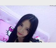 11.2G素人学生妹精彩合集：性感模特、大学萌妹、社保姬、渣男学长自拍福利姬精华作品