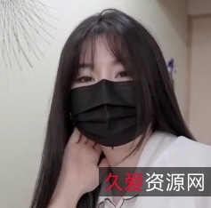 《娜娜与继母的惊天密语：欲仙欲死的身躯，妈妈的玩痕》