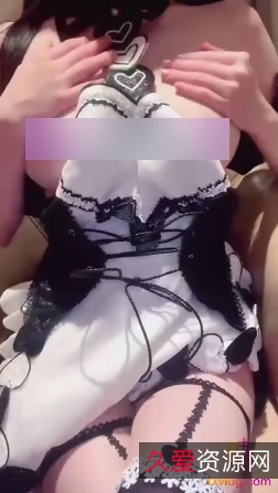 1.飞机场必备：眼镜，解决近视反差2.学生妹的挚爱：手机，乖乖女的最爱3.电视剧迷的福音：百度盘，下载你最爱的剧