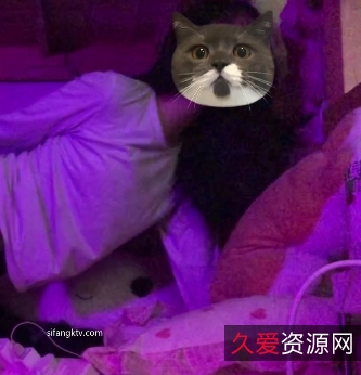 疯狂暴抠！双女畸形恋攻守！假JJ激吻，打粑粑吃瓜，2.1G自拍3V百度盘