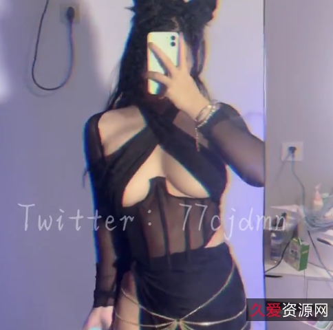 大罩杯福利姬掀衣服放飞自我场景自行打包29v10p/187m百度云资源下载