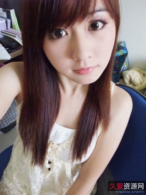 清纯小湿妹礼物互动：脱裤子、袖珍素养、敬业删资源