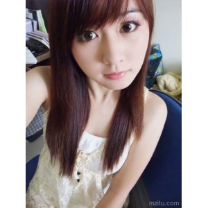 清纯小湿妹礼物互动：脱裤子、袖珍素养、敬业删资源