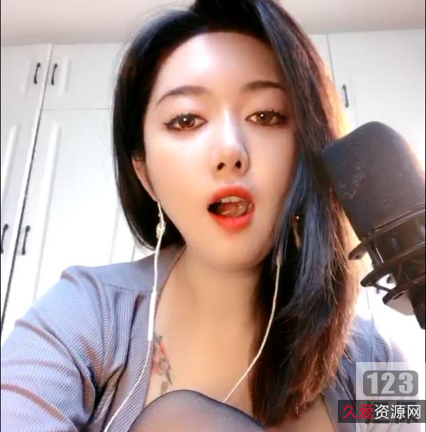 H播佼佼者萌奶大美小坦克玩偶礼物套装