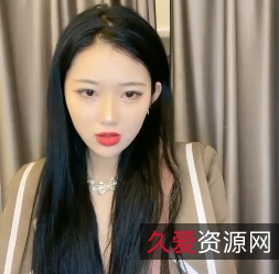 超美颜值女神徐艺诺的古灵精怪性感热舞道具进入