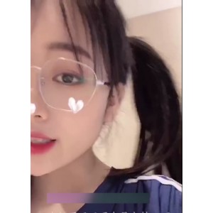 高颜值主播小熙露脸学生体C服放飞自我[1v+720MB][百度盘]