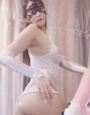 暖暖很暧昧女神资源合集619MB精选美腿翘臀定制视频