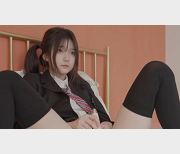 小恩自拍服装校服黑丝楼道回家道具哥哥帮化妆视频1小时30分钟