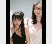 幸福眼镜哥双F少F视频1V-300M，时长25分钟，自拍抢D火爆场面