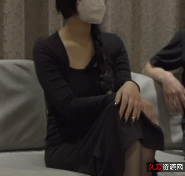 亿米：长腿黑丝尤物，1V593M视频火辣上贤妗