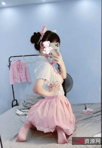 粉嫩妹子女神芊芊qianfff私拍作品合集尺度有尺度