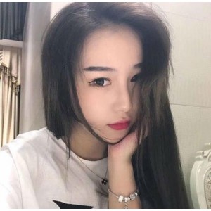 抖音人气主播杜雨含：美腿绅士的私下精彩作品