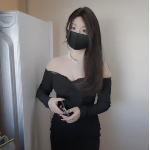 台北娜娜新作：女房东自拍浴室道具秀，1.3G视频，鲍鲍大放送！