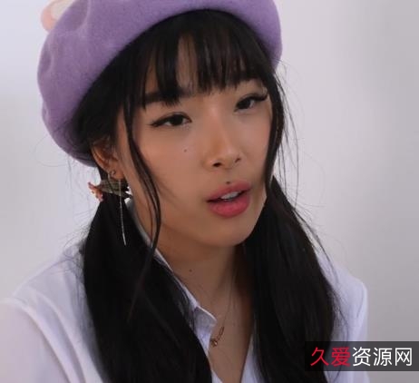Y-ElleLee自拍视频合集，男Y、黑鬼进入女同口B，多时长精彩下载观看