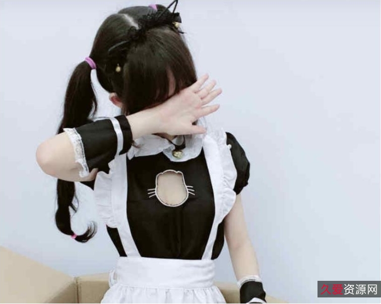 虎牙当红小仙女芊芊芊宝贝qianfffCOS合集，粉嫩幼齿风格，视频精彩纷呈