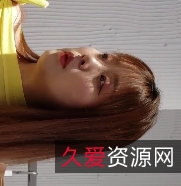 美女穿白裤高跟展示完美长腿和翘臀的2V视频，13.22G百度云资源