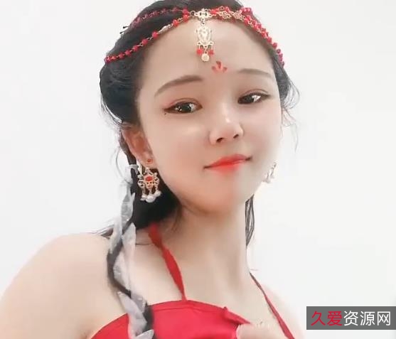 哺乳少妇挤出美味馒头,让你的妻子用小嘴享受1V1.4G的美味早餐