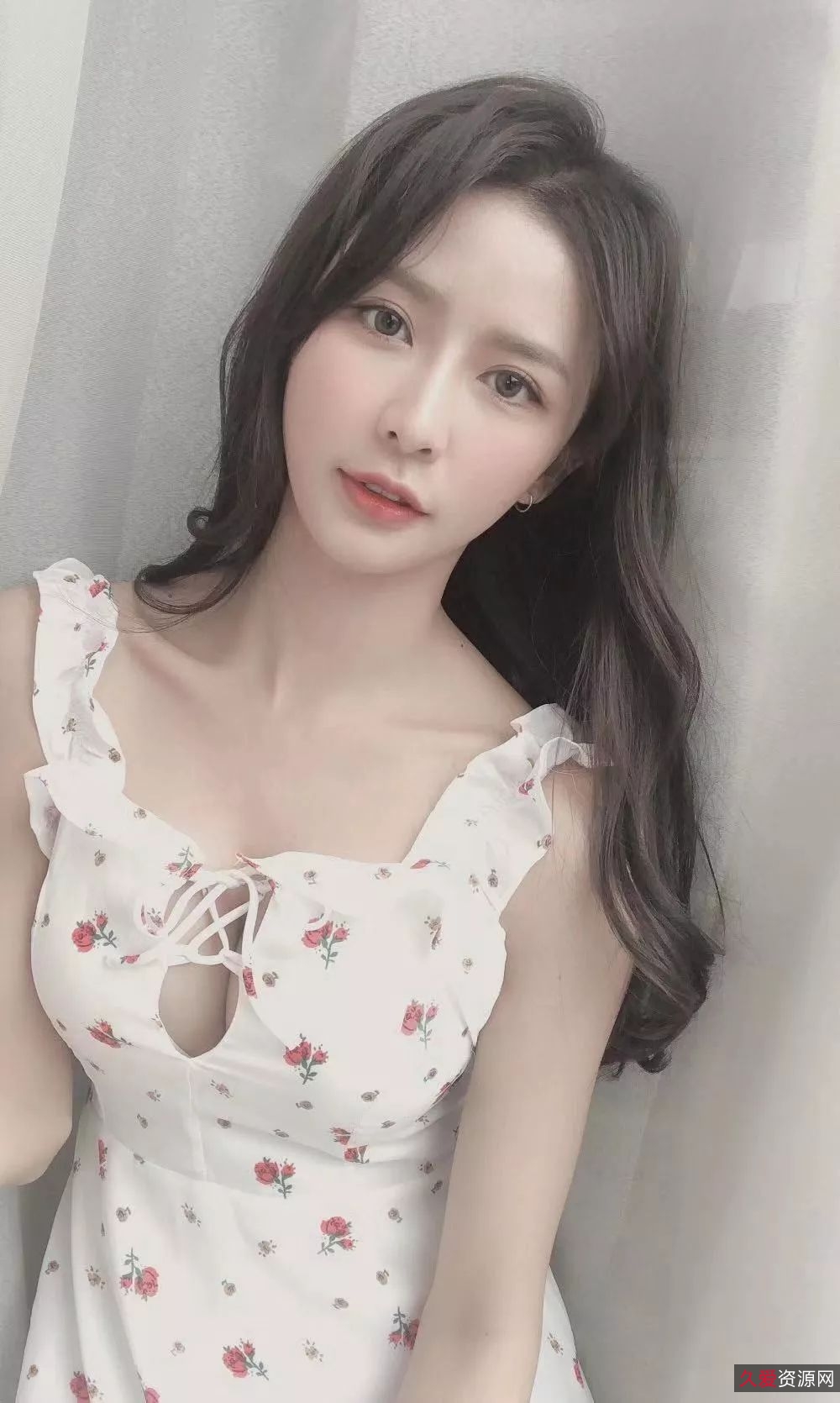 拥有网红颜值的女主播你李姐:从搞笑到美食,激发你的精神力量