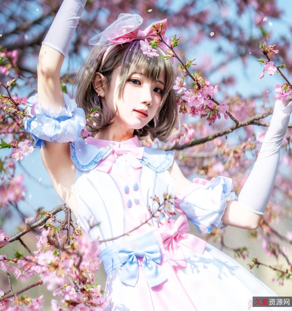 花柒Hana多重角色扮演105P1.27G视频合集