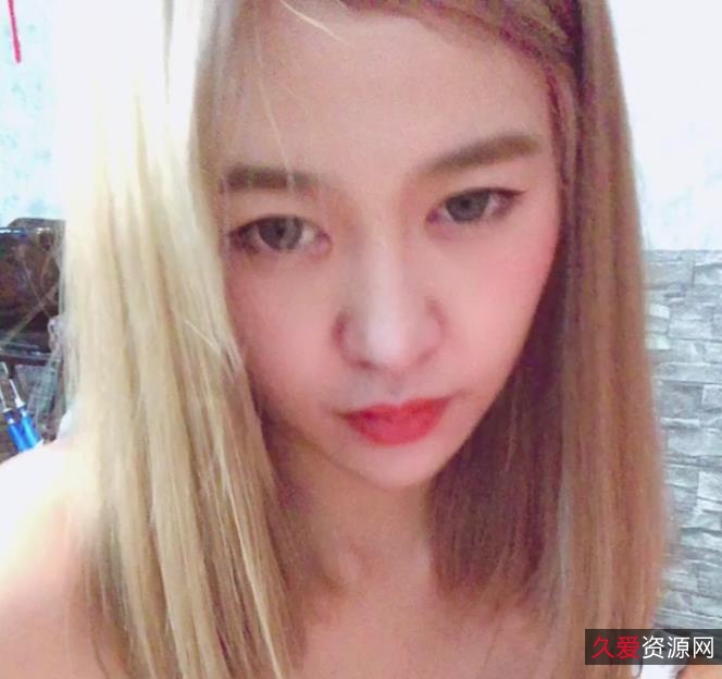 优质车灯福利姬109V，火辣身材惊艳露脸，视频下载加分项！