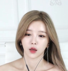 独家韩国大罩杯女主播berry0314大罩杯合集，42G视频全收录！