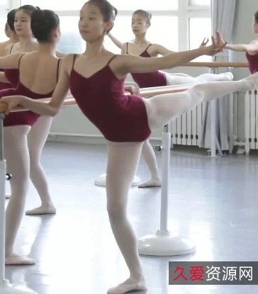 舞蹬日常练习定制视频70V，尽显专注与魅力