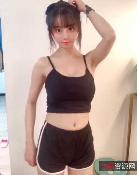 清水美奈视频合集：15个文件，总大小1.4G精彩表现尽收眼底