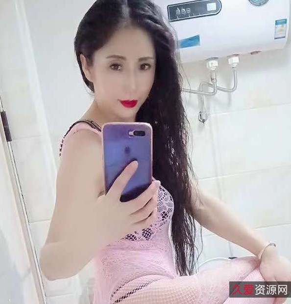 飞越姐9V高清舞蹈自拍视频100M,美女主播惊艳登场