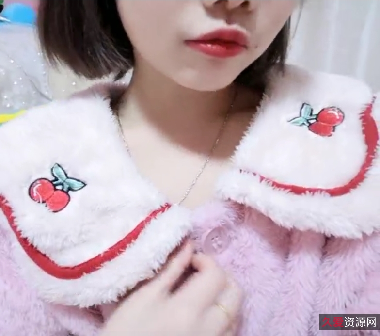 极致反差自拍：带微信号身份证截图的小妹子