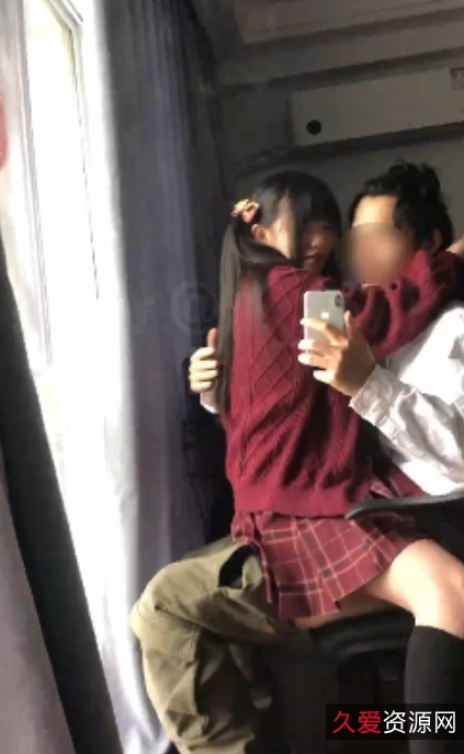 JK_0571自行打包《山楂树妹子》三部曲合集，视频200分钟，磁力链接附赠