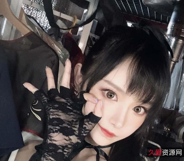 虎牙主播小鹿酱美腿黑丝作品集，绅士福利4.8G视频大放送！