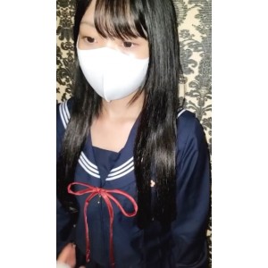 FC2学生服装白袜可耐妹子视频1v+2.1G，手口足步兵图，捧场回复炸了