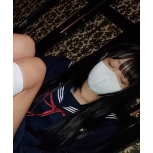 FC2学生服装白袜可耐妹子视频1v+2.1G，手口足步兵图，捧场回复炸了