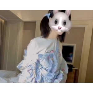 退圈前优质妹子wink自行打包，白丝双马尾嫩妹深处福利姬，492M精品视频