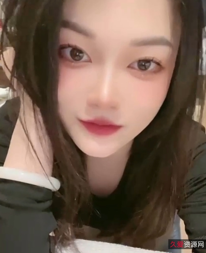 杭州白白福利：4.34g合集，108个视频，收藏狂欢