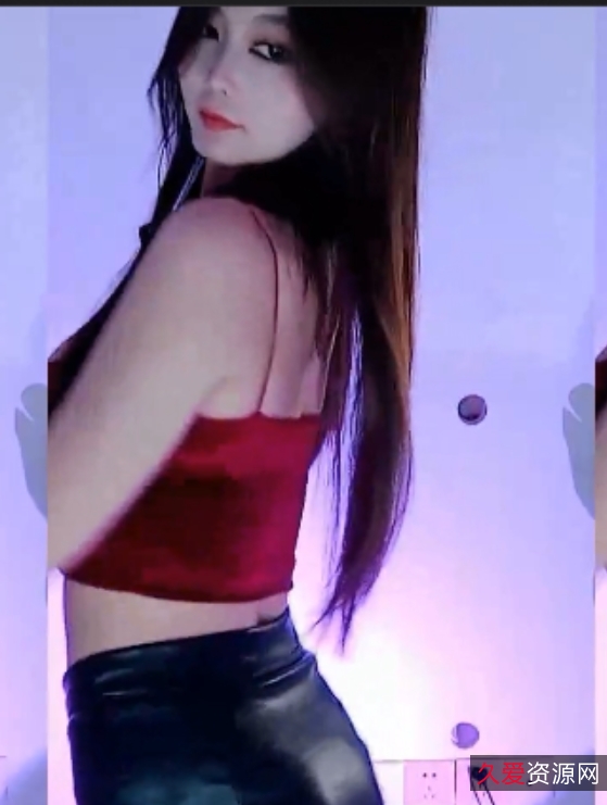 网易Cc若兮直播疯狂展示：漏内透视抖球裤裤抹油，视频13.7GB共156个，精彩十足！